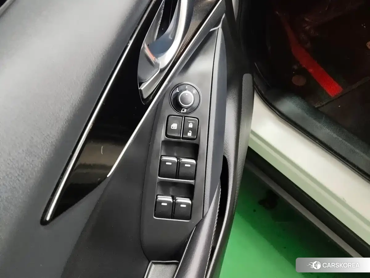 Mazda CX-4 2023 Белый из Китая, фото 2