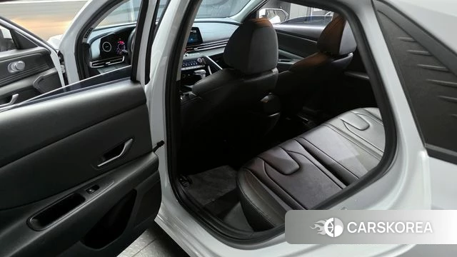 Hyundai Avante (CN7) 2022 Белый из Кореи, фото 2