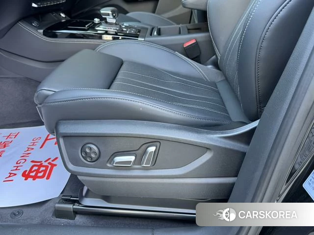 Audi Q5L 2025 Черный из Китая, фото 2