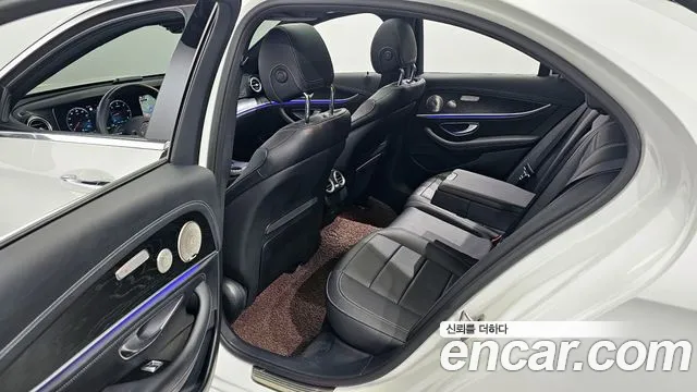 Mercedes-Benz E-Class W213 2023 Белый из Кореи, фото 2