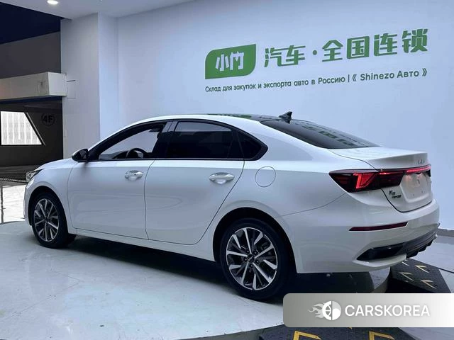 Kia K3 2022 Белый из Китая, фото 2