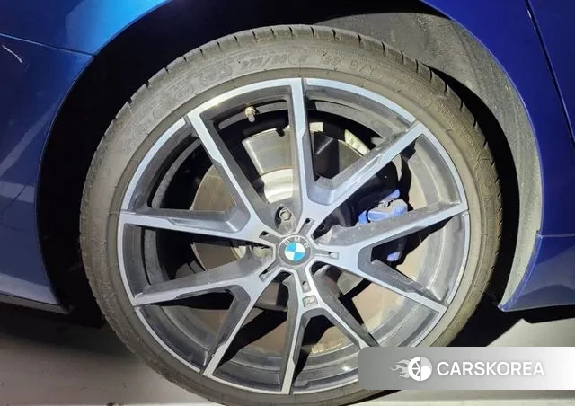 BMW 8 Series (G15) 2020 Синий из Кореи, фото 2