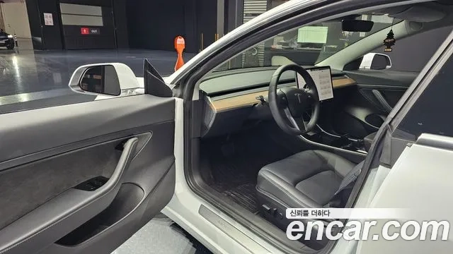 Tesla Model 3 2020 Белый из Кореи, фото 2