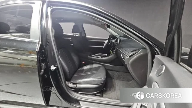 Hyundai Sonata (DN8) 2021 Черный из Кореи, фото 2