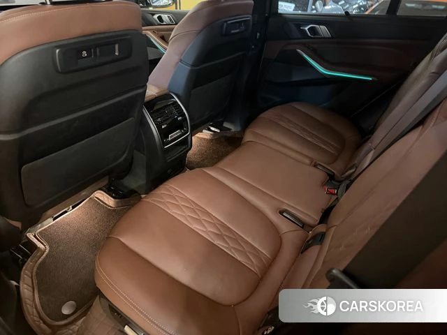 BMW X5 (G05) 2023 Белый из Кореи, фото 2