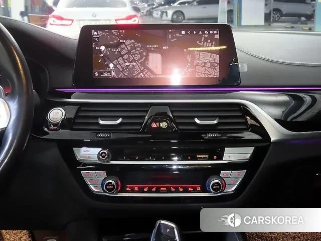 BMW 5 Series (G30) 2020 Черный из Кореи, фото 2