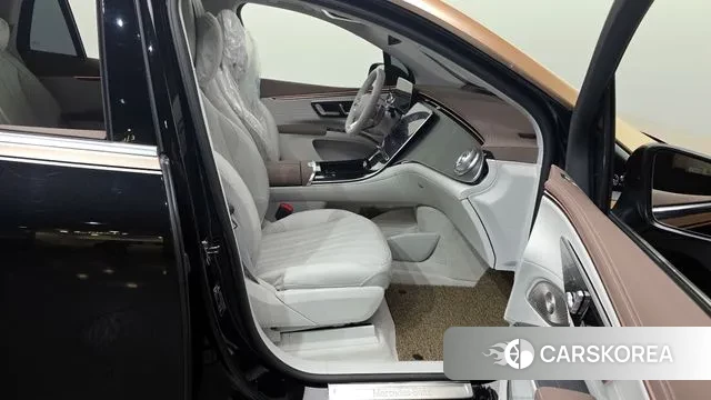 Mercedes-Benz EQS SUV X296 2023 Черный из Кореи, фото 2