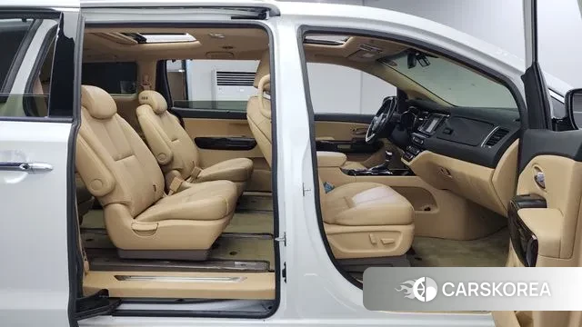 Kia The New Carnival 2019 Белый из Кореи, фото 2