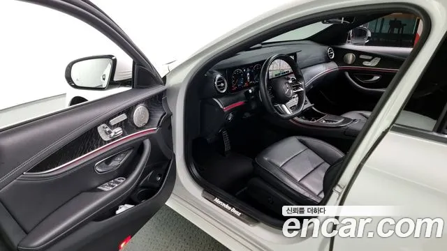 Mercedes-Benz E-Class W213 2022 Белый из Кореи, фото 2