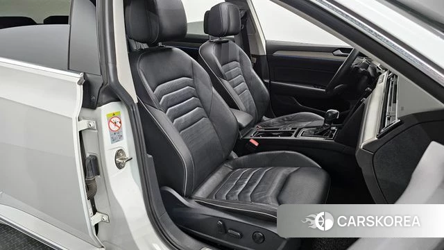 Volkswagen Arteon 2019 Белый из Кореи, фото 2