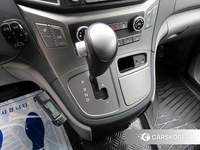 Hyundai The New Grand Starex 2021 Желтый из Кореи, фото 2