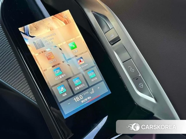 BMW 7 Series (G70) 2022 Белый из Кореи, фото 2