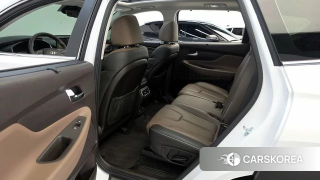 Hyundai The New Santa Fe 2023 Белый из Кореи, фото 2