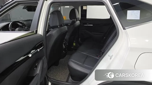 Kia Seltos 2022 Белый из Кореи, фото 2