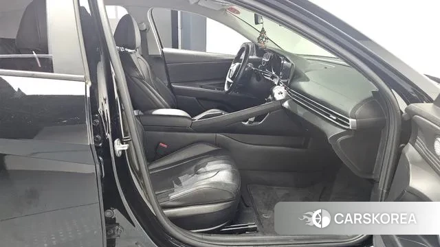 Hyundai Avante (CN7) 2022 Черный из Кореи, фото 2