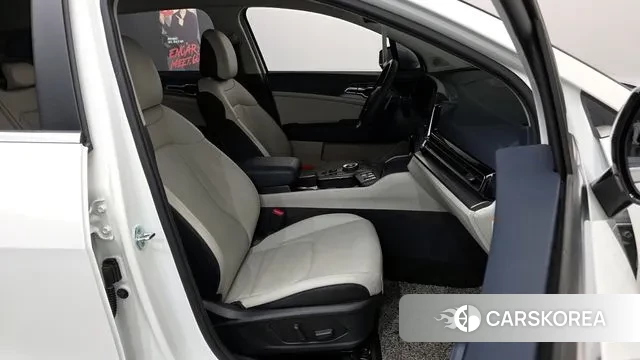 Kia Sportage 5th Generation Hybrid 2022 Белый из Кореи, фото 2