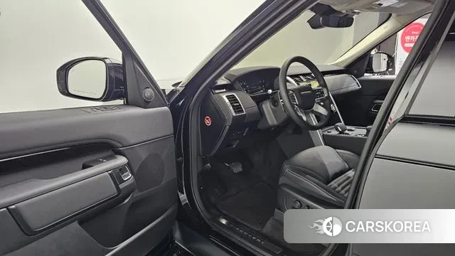 Land Rover Discovery 5 2024 Черный из Кореи, фото 2