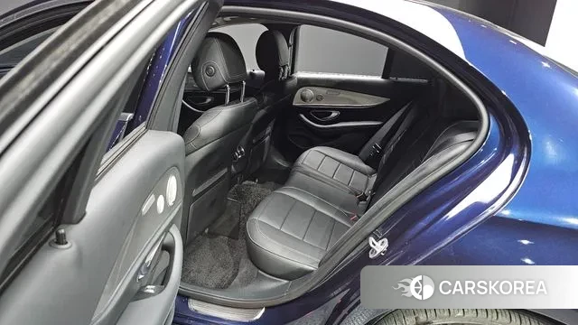 Mercedes-Benz E-Class W213 2019 Синий из Кореи, фото 2