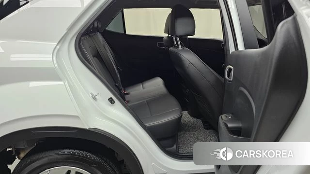 Hyundai Venue 2026 Белый из Кореи, фото 2