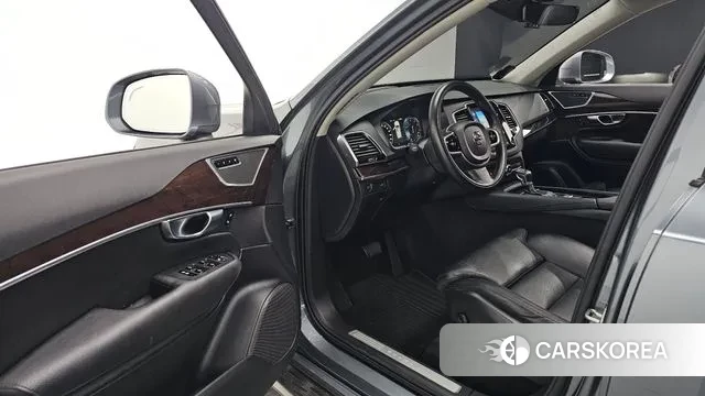 Volvo XC90 second Generation 2018 Серебристо-серый из Кореи, фото 2