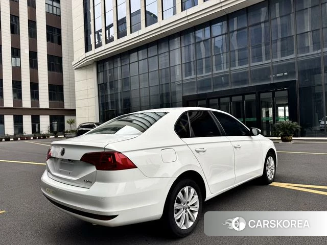 Volkswagen Bora 2021 Белый из Китая, фото 2