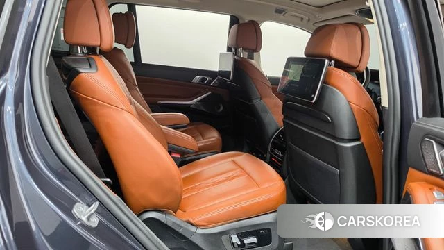 BMW X7 (G07) 2021 Серый из Кореи, фото 2