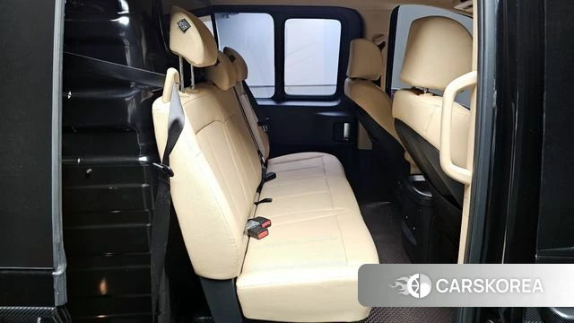 Hyundai Staria 2024 Черный из Кореи, фото 2