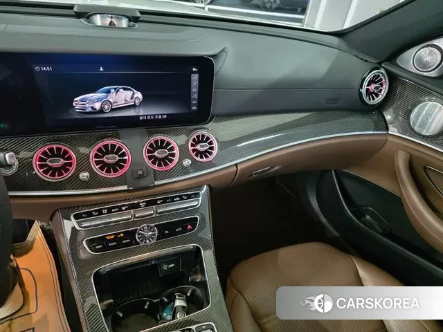 Mercedes-Benz E-Class W213 2019 Белый из Кореи, фото 2