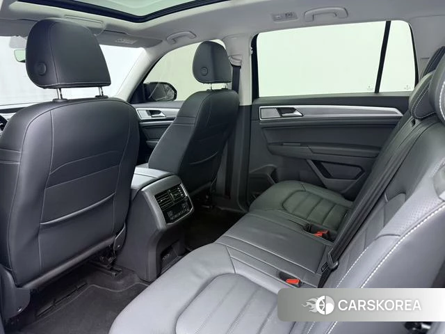 Volkswagen Tourang 2021 Черный из Китая, фото 2