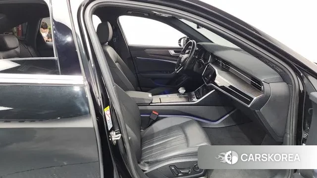 Audi A6 (C8) 2019 Черный из Кореи, фото 2