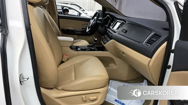 Kia The New Carnival 2018 Белый из Кореи, фото 2