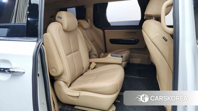 Kia The New Carnival 2019 Белый из Кореи, фото 2
