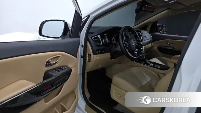 Kia The New Carnival 2018 Белый из Кореи, фото 2