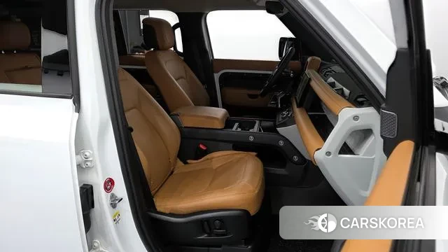 Land Rover Defender (L663) 2023 Белый из Кореи, фото 2