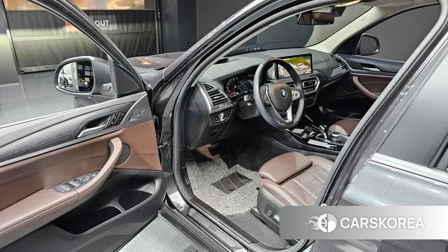 BMW X3 (G01) 2023 Серый из Кореи, фото 2