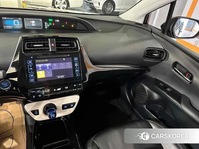 Toyota Prius 4th Generation 2018 Черный из Кореи, фото 2
