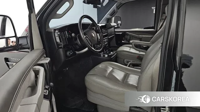 Chevrolet Express Van 2019 Черный из Кореи, фото 2