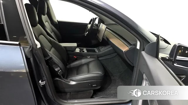 Tesla Model Y 2022 Серый из Кореи, фото 2