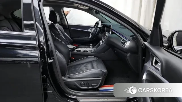 Genesis G70 2019 Черный из Кореи, фото 2