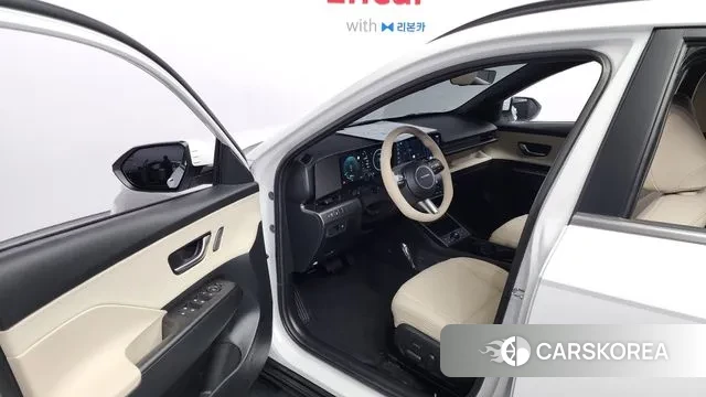 Hyundai Kona (SX2) 2025 Белый из Кореи, фото 2