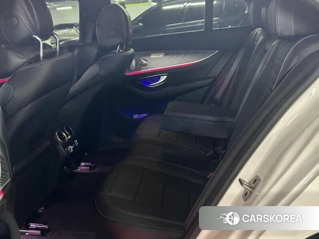 Mercedes-Benz E-Class W213 2023 Белый из Кореи, фото 2