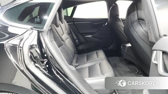 Tesla Model S 2019 Черный из Кореи, фото 2
