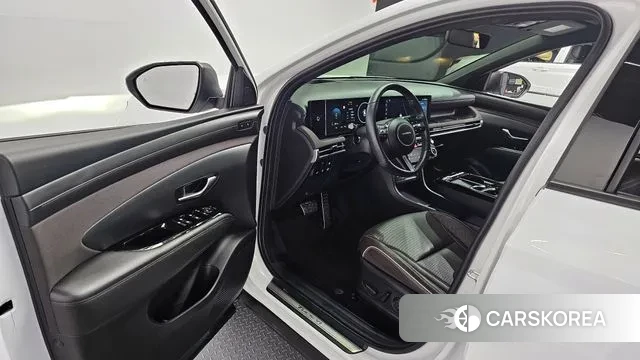 Hyundai The New Tucson Hybrid (NX4) 2024 Белый из Кореи, фото 2