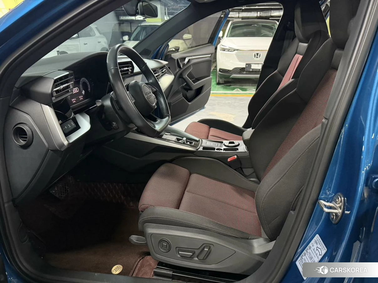 Audi A3 2022 Синий из Китая, фото 2