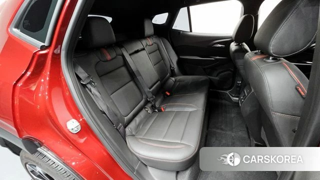 Chevrolet (GM Daewoo) Trax Crossover 2023 Красный из Кореи, фото 2
