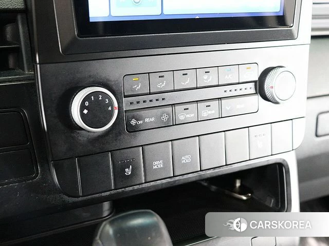 Hyundai Staria 2023 Белый из Кореи, фото 2