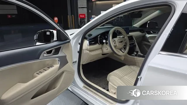 Genesis The New G70 2023 Белый из Кореи, фото 2