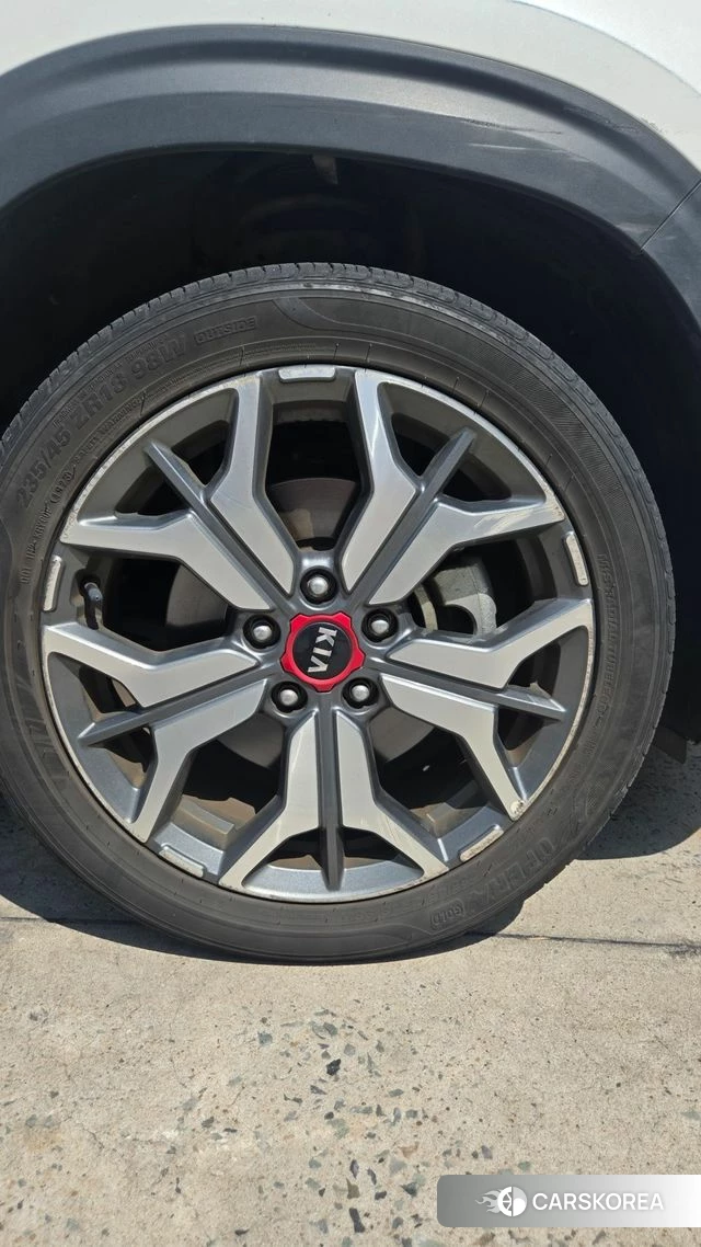 Kia Seltos 2019 Белый из Кореи, фото 2