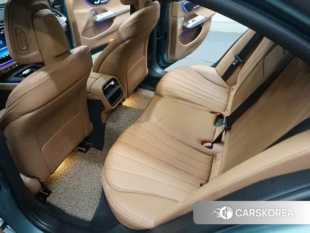 Mercedes-Benz E-Class W214 2024 Небесно-голубой из Кореи, фото 2