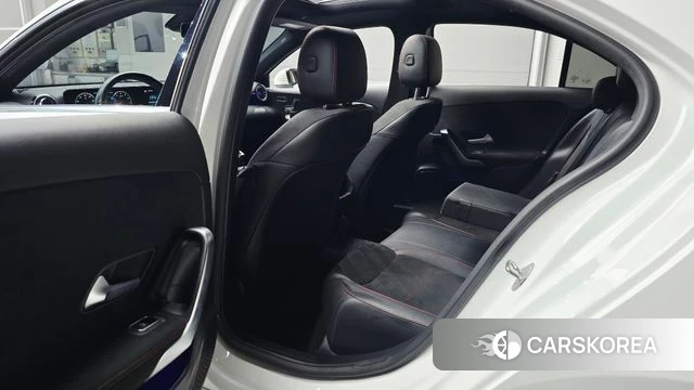Mercedes-Benz A-Class W177 2021 Белый из Кореи, фото 2